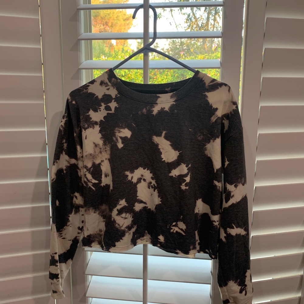 Dark Grey Tie Die Cropped Sweatshirt